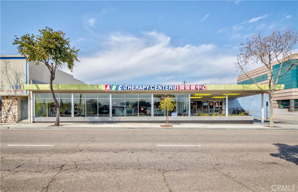**Investment and Owner-User Opportunity: 1635-1645 W Valley Blvd, Alhambra, CA 91803-2325**
Nestled in the heart of Alhambra's bustling downtown district, this remarkable property at 1635-1645 W Valley Blvd presents an unparalleled opportunity for both investors and owner-users. Spanning a generous 15,600 square feet on a sprawling 27,173 square foot lot, this versatile building offers the perfect blend of current income generation and potential for diversified use.
**Key Highlights:**
- **Strategic Location**: Situated in Alhambra's thriving downtown area, the property boasts high traffic counts and a dense daytime and full-time population, ensuring visibility and accessibility for any business.
- **Dual Opportunity**: Half of the building is currently leased to the reputable Kaiser Permanente ABC Therapy Center, providing stable income from day one. The remaining half is an ideal blank canvas for owner-users, offering flexibility for medical use, retail, or other business ventures.
- **Versatile Space for Various Uses**: With 15,600 sf of adaptable space, envision a multitude of possibilities from medical facilities to retail operations, all benefiting from the building's prime location and significant foot traffic.
- **Ease of Access**: Enjoy the convenience of easy ingress and egress, making it simple for customers and clients to reach you, and enhancing the appeal of the location for a variety of business models.
- **Ready for Immediate Occupancy**: The available space is primed for an owner-user to step in and transform it into a thriving hub of activity, be it for healthcare services, retail, or another enterprising endeavor.
This property represents a unique chance to invest in or establish your business in one of Alhambra's most desirable locations. With its combination of reliable income through existing tenancy and potential for personalization and growth, 1635-1645 W Valley Blvd stands out as a wise choice for savvy investors and ambitious business owners alike.
Don't miss this exceptional opportunity to claim a stake in Alhambra's dynamic marketplace. For further details, financials, and to explore the possibilities this property holds for you, please reach out for more information. Your future in one of the city's prime locations awaits.