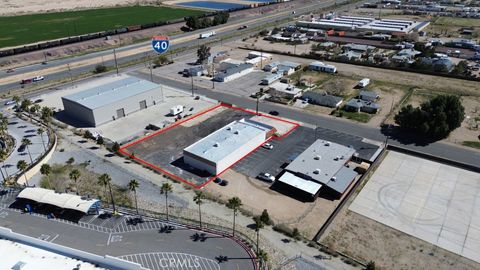 Photo of 550 Victor Avenue, Barstow, CA 92311 (MLS # HD24047098)