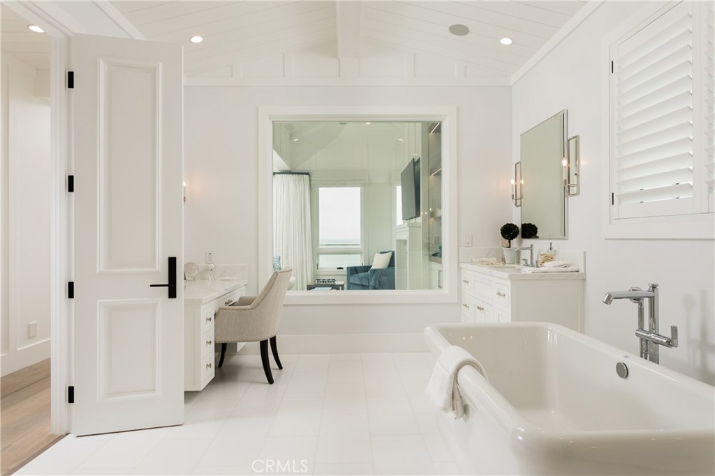 Beach Road Custom (BR) - Residential