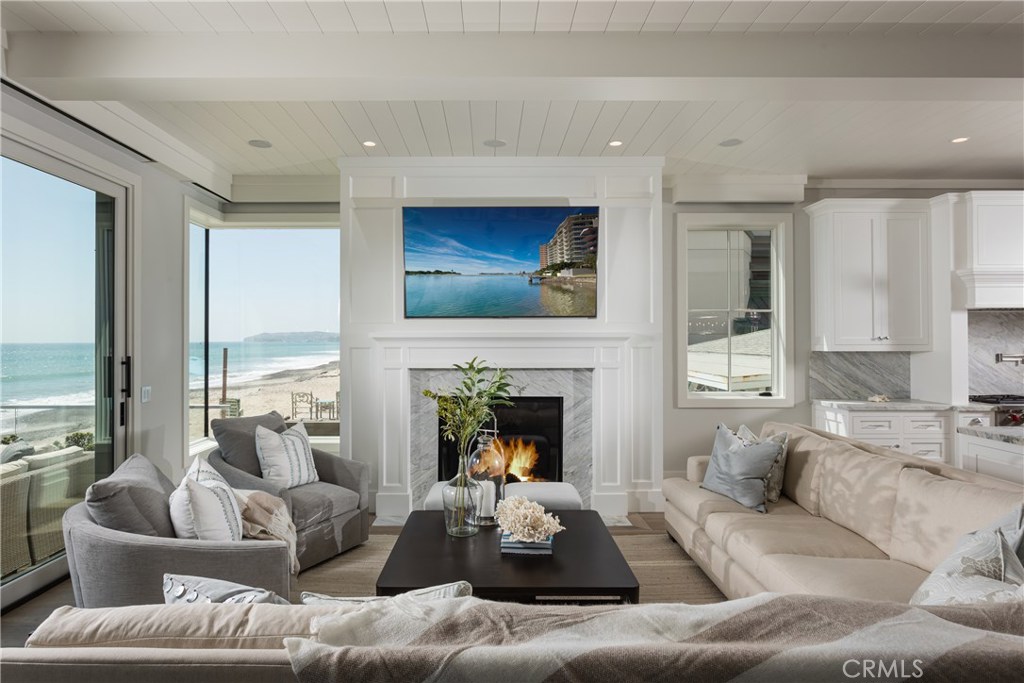 Beach Road Custom (BR) - Residential