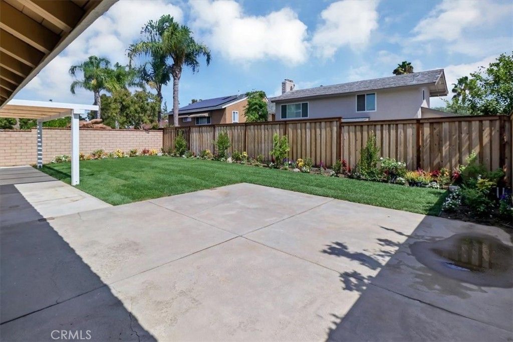 listing image 130729132824895755930