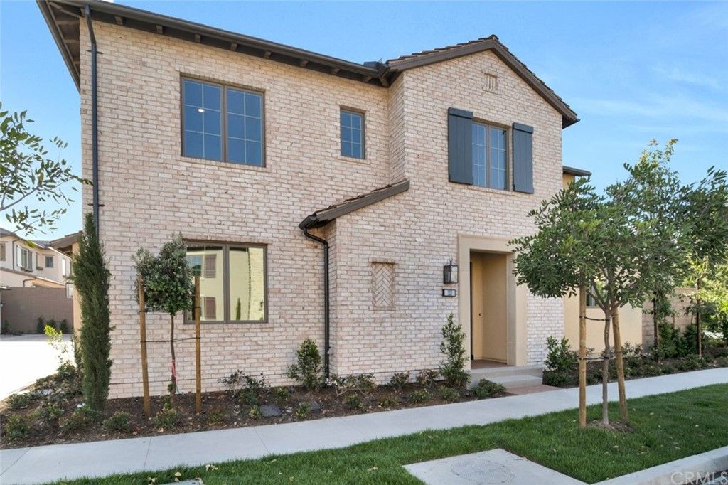 listing image 130727393201247336576