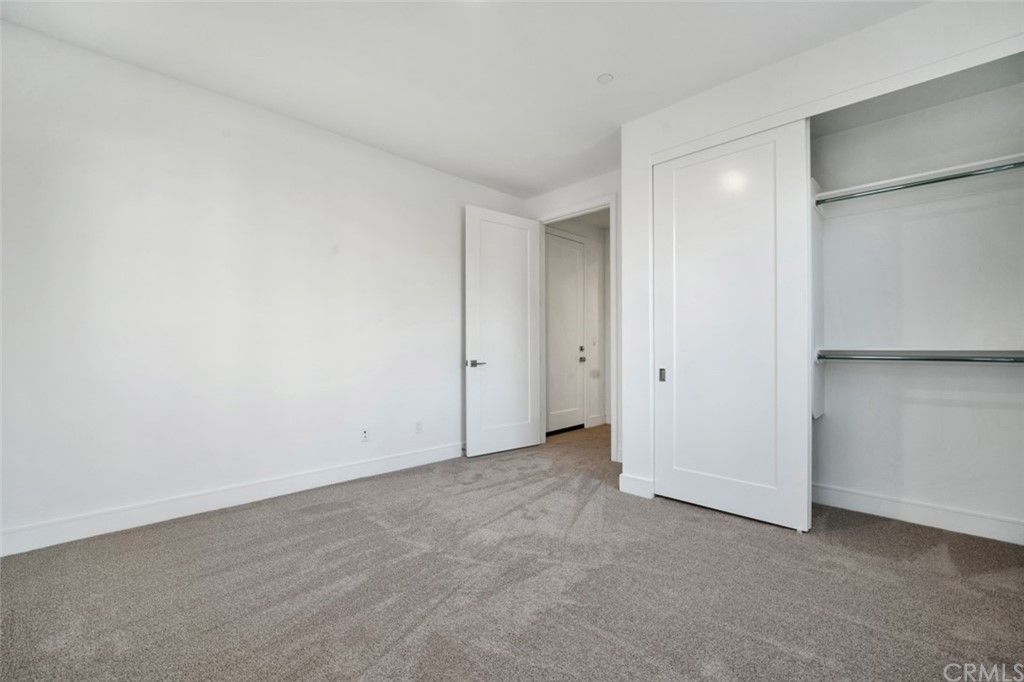 listing image 130722099300850295361
