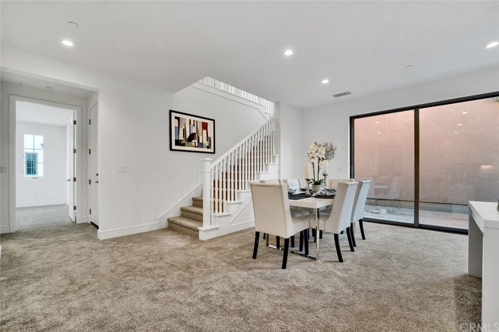 listing image 130721068915846145027