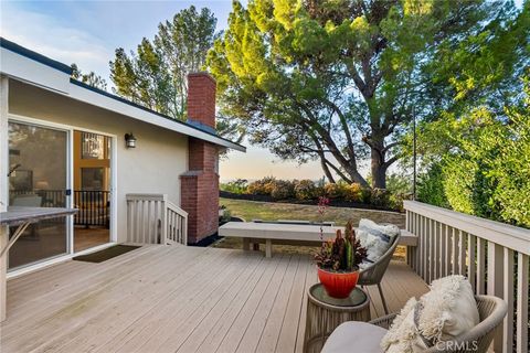 A home in North Tustin