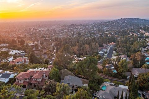 A home in North Tustin