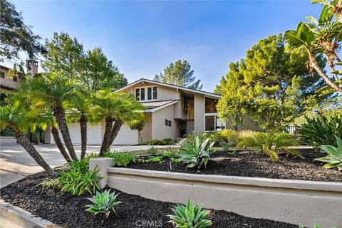 A home in North Tustin