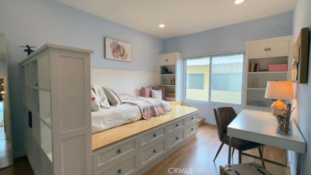 listing image 130720134107842193078