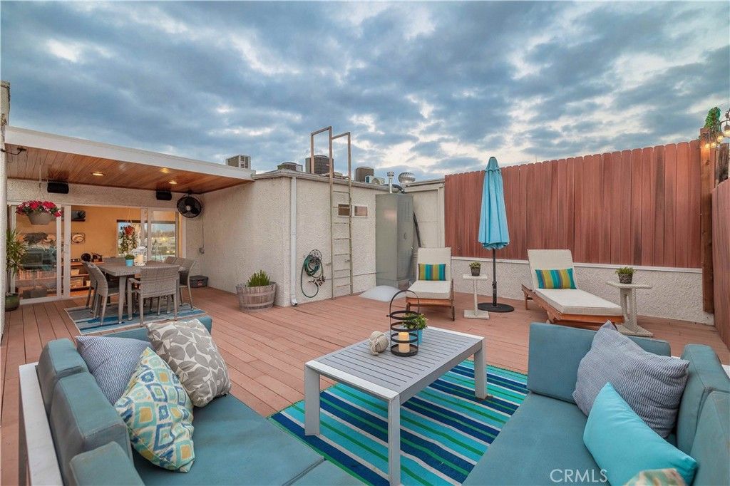 listing image 130724332956552057139
