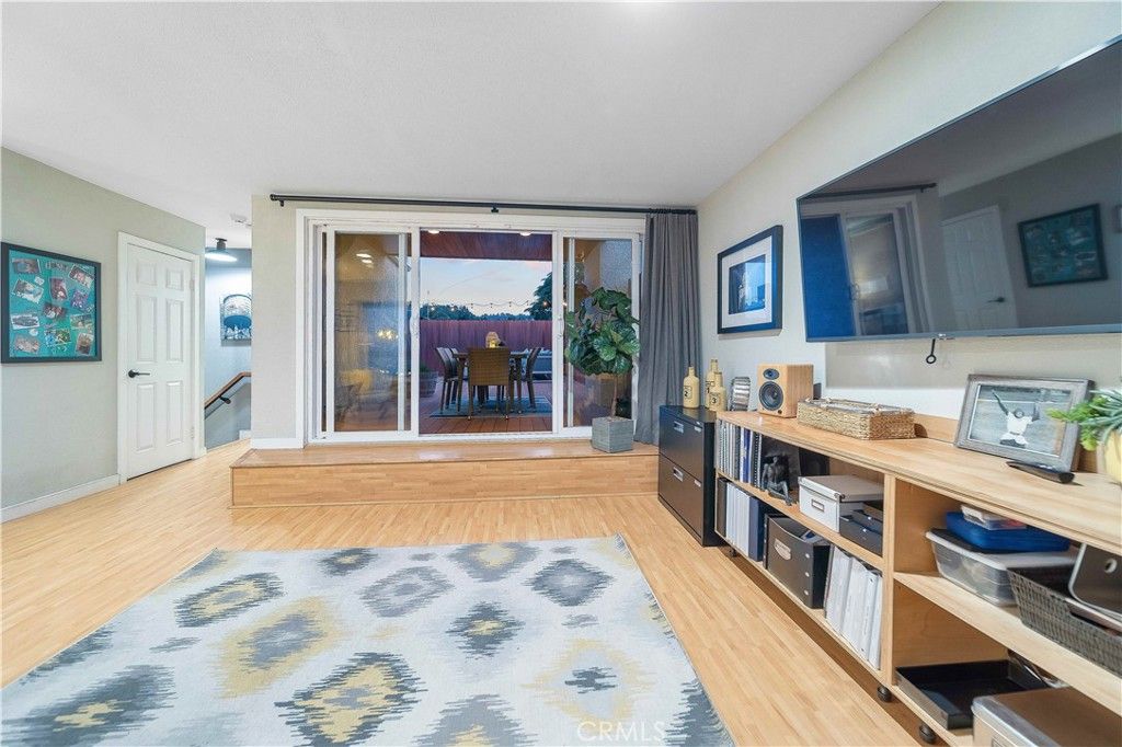 listing image 130724495890546912039