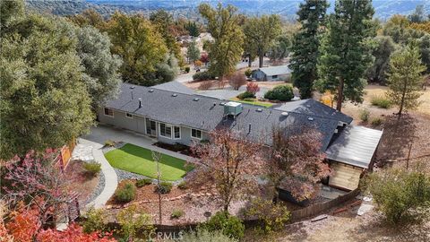 A home in Ahwahnee