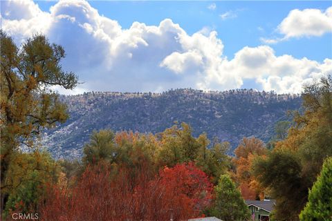 A home in Ahwahnee