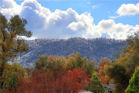 A home in Ahwahnee