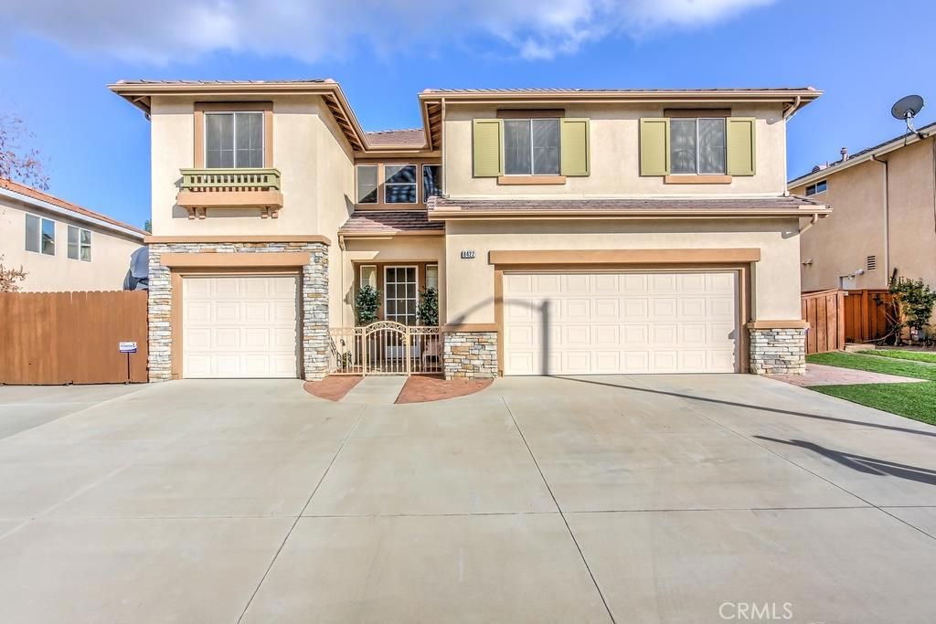 listing image 130721905612813730841