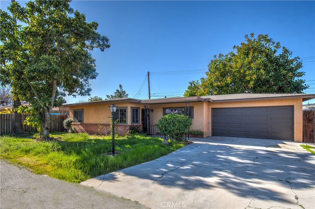 Photo 2 of 58 of 11924 Rio Hondo house