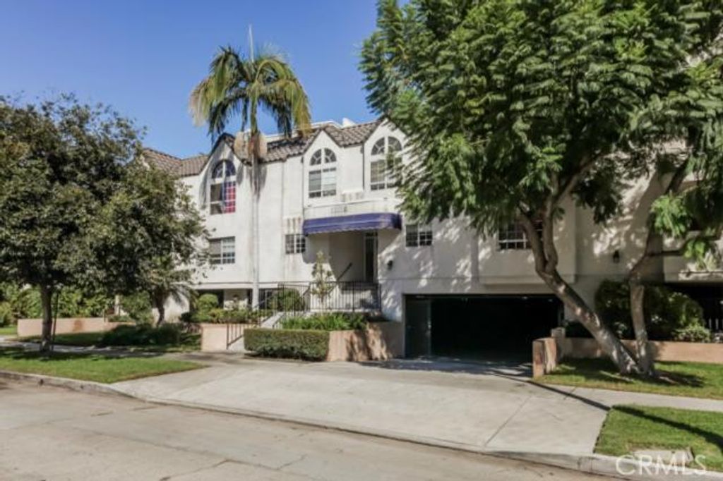 listing image 130729146306581331106