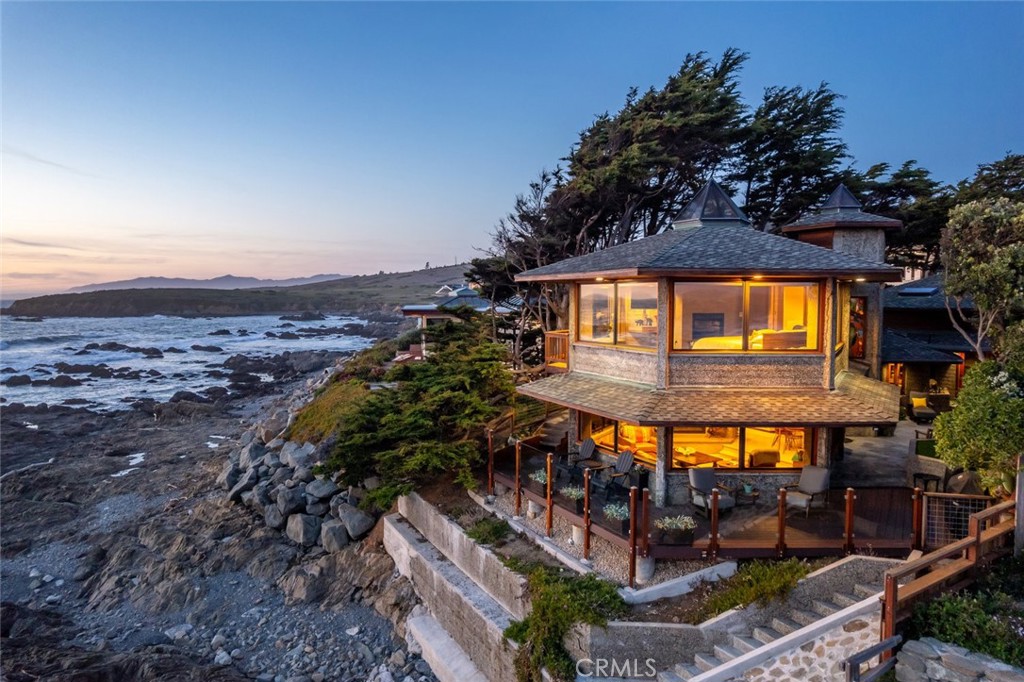 2431 Sherwood Drive