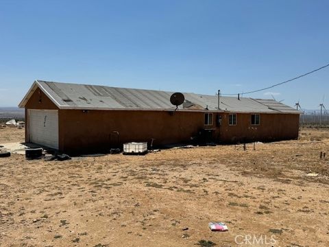 A home in Mojave