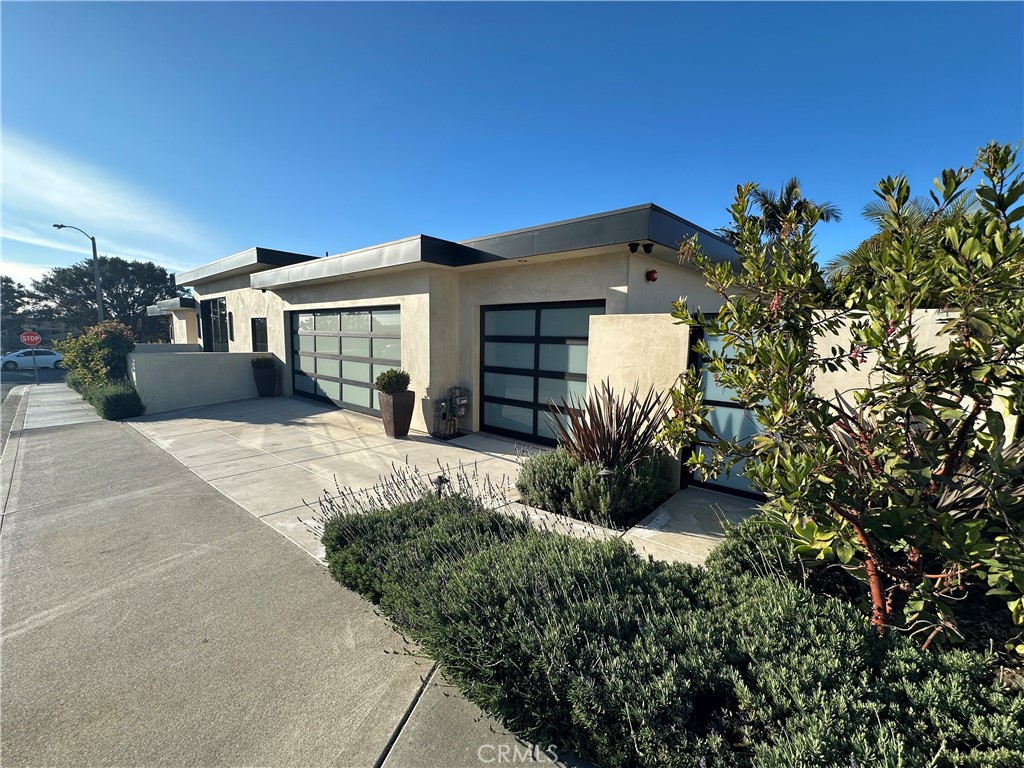 2483 S Ola Vista