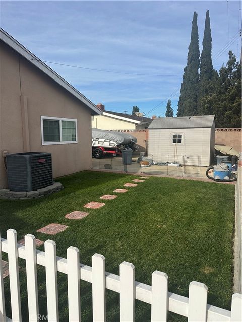 A home in La Mirada