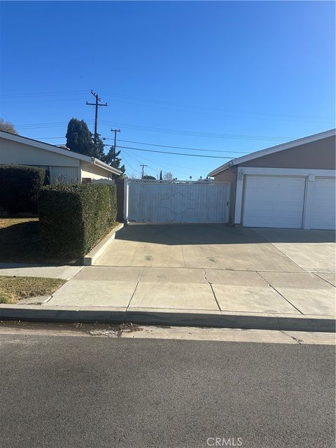 A home in La Mirada