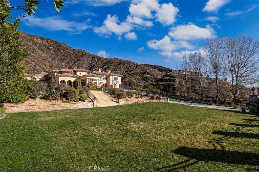 475 W 26th Street