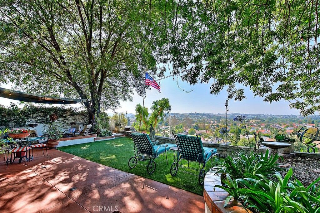 listing image 130724852037657800685