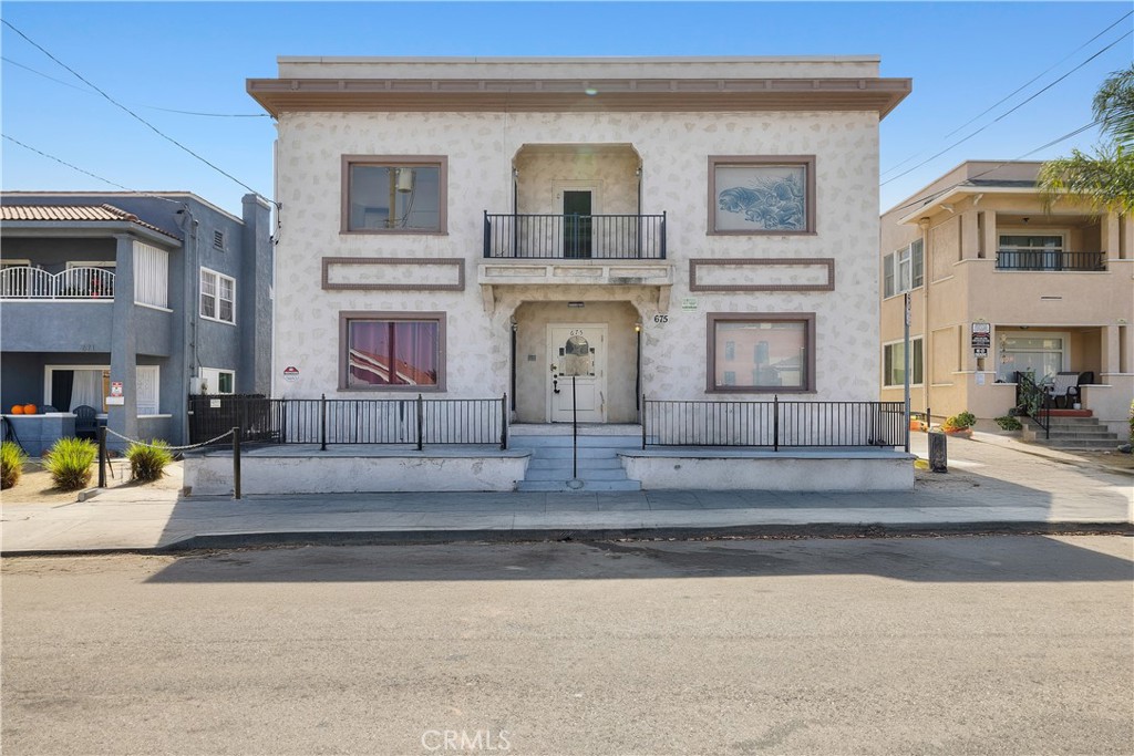675 W 11th Street