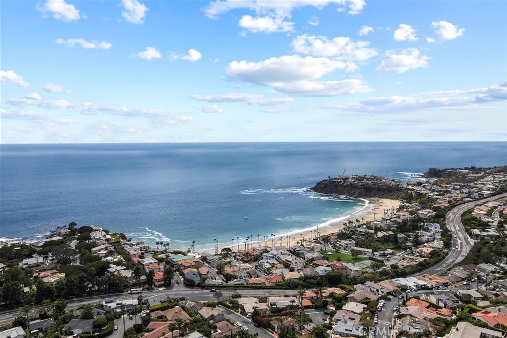 437 Emerald Bay