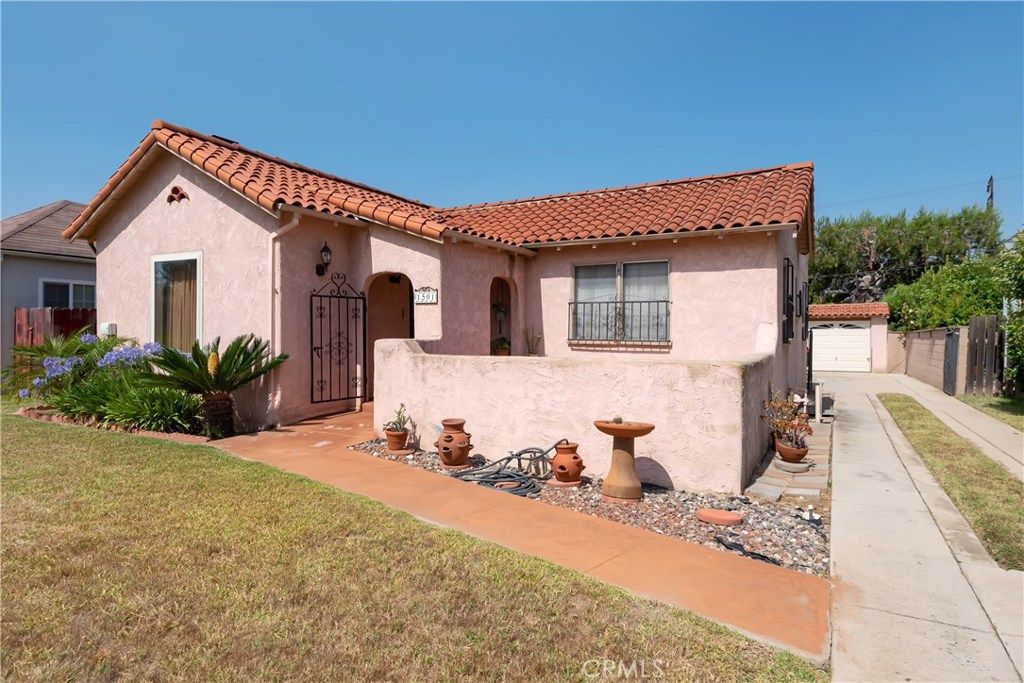 listing image 130725237804276190262