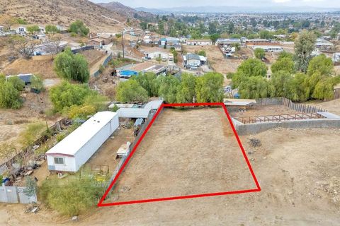 0 Osborne Ln.  APN 459-212-021 - LOT 75 Homeland CA 92548