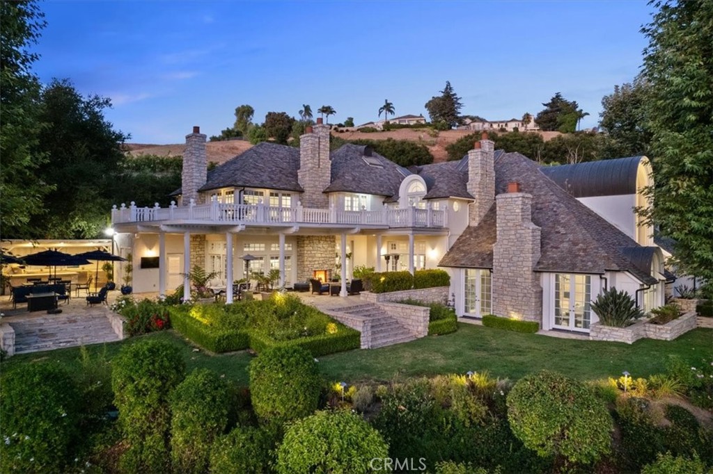 1064 Lakeview Canyon Road