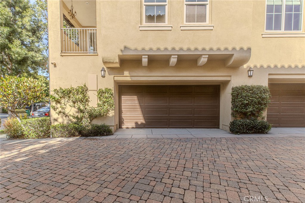 215 Lonetree