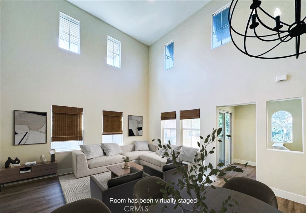 215 Lonetree