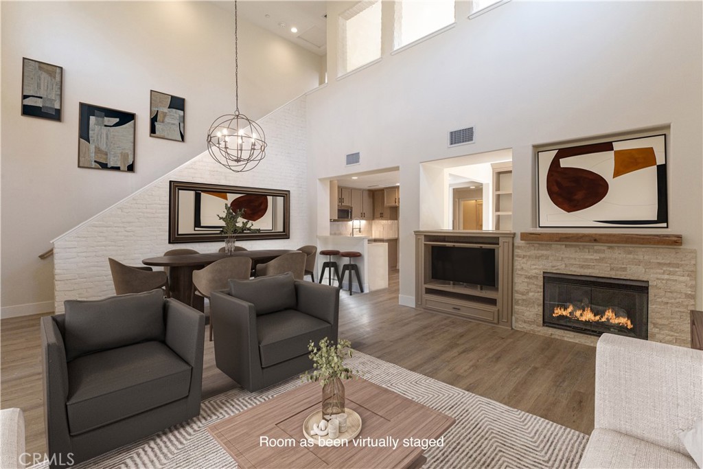 215 Lonetree