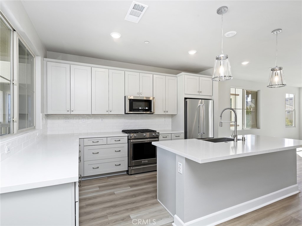Photo 14 of 46 of 7270 Crystal Drive townhome