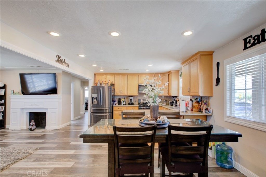 listing image 130726605594134950373