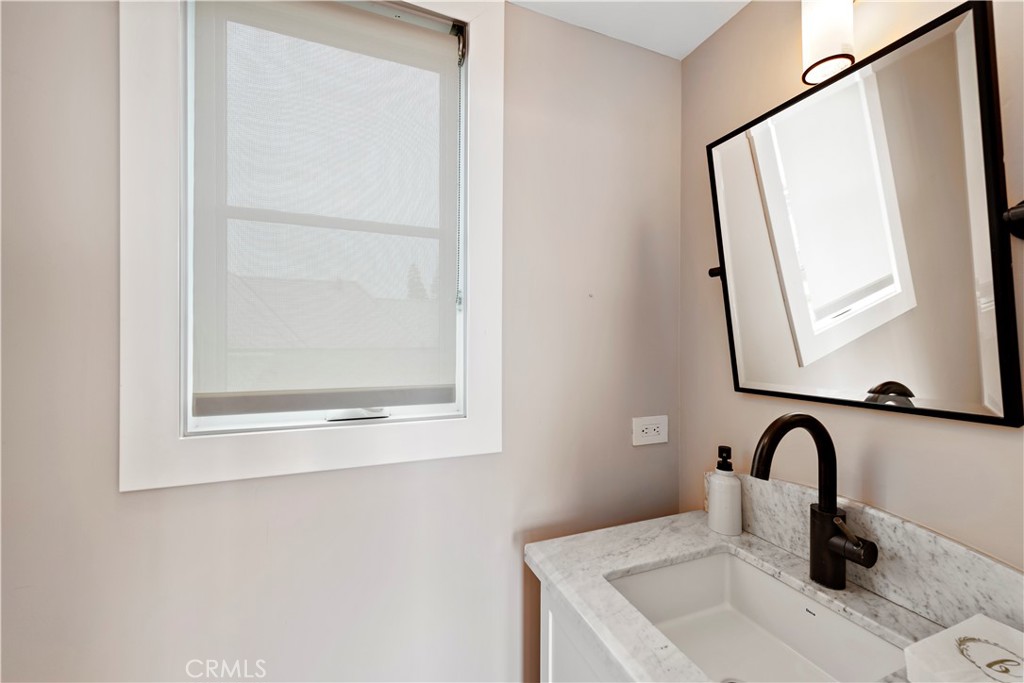 Corona del Mar South of PCH (CDMS) - Residential Lease