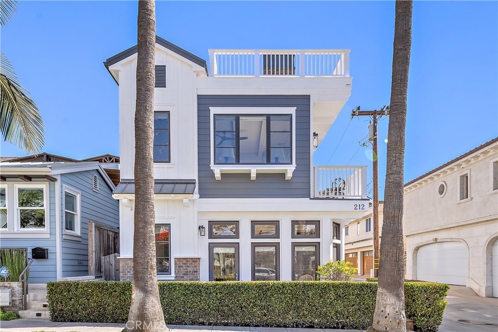 You'll enjoy spectacular ocean views throughout 212 Marguerite. It’s a casually elegant, luxury, turnkey vacation home just steps to the beach, village shops and restaurants. It offers 3 well-appointed bedrooms, 2.5 baths, a large den/game room, a chef’s kitchen, and an open dining room adjacent to the living room with a fireplace. Bi-fold doors open to a balcony with views of the ocean, Newport Jetty and Catalina Island. The 850-square-foot roof deck is the perfect place to entertain and enjoy one of the best ocean and sunset views in Corona Del Mar, around the fireplace or in the spa. Streaming music is set up throughout the house, including the rooftop deck. One car garage and one carport are included in the monthly rental. 212 Marguerite is rented Jun-Aug 2025 at this time. Inquiries for Sep 7 and beyond are welcome.