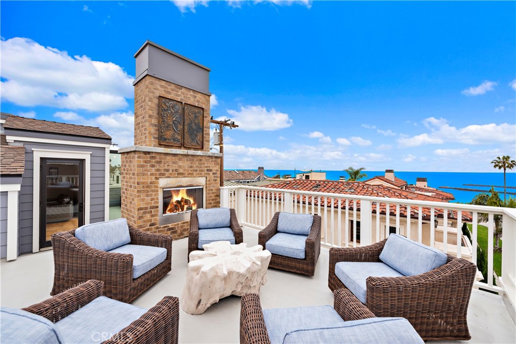 Corona del Mar South of PCH (CDMS) - Residential Lease
