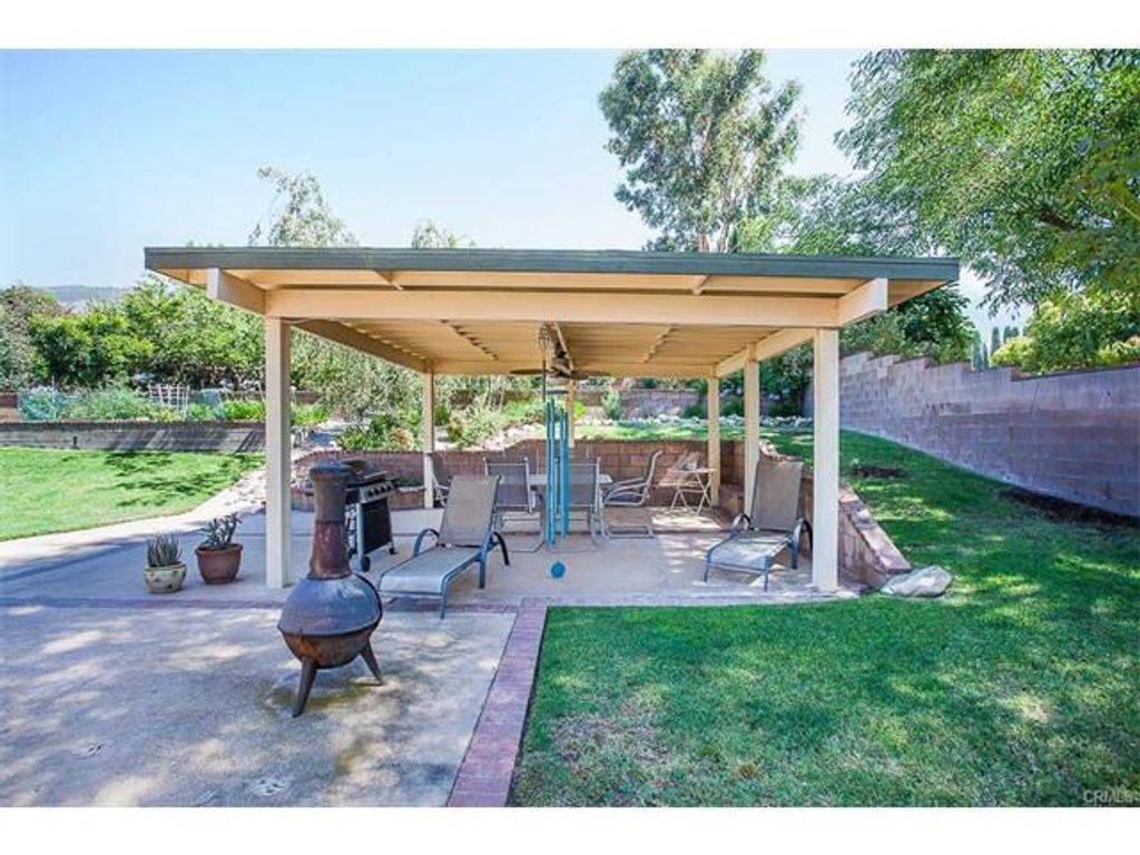 listing image 130722215425402231323