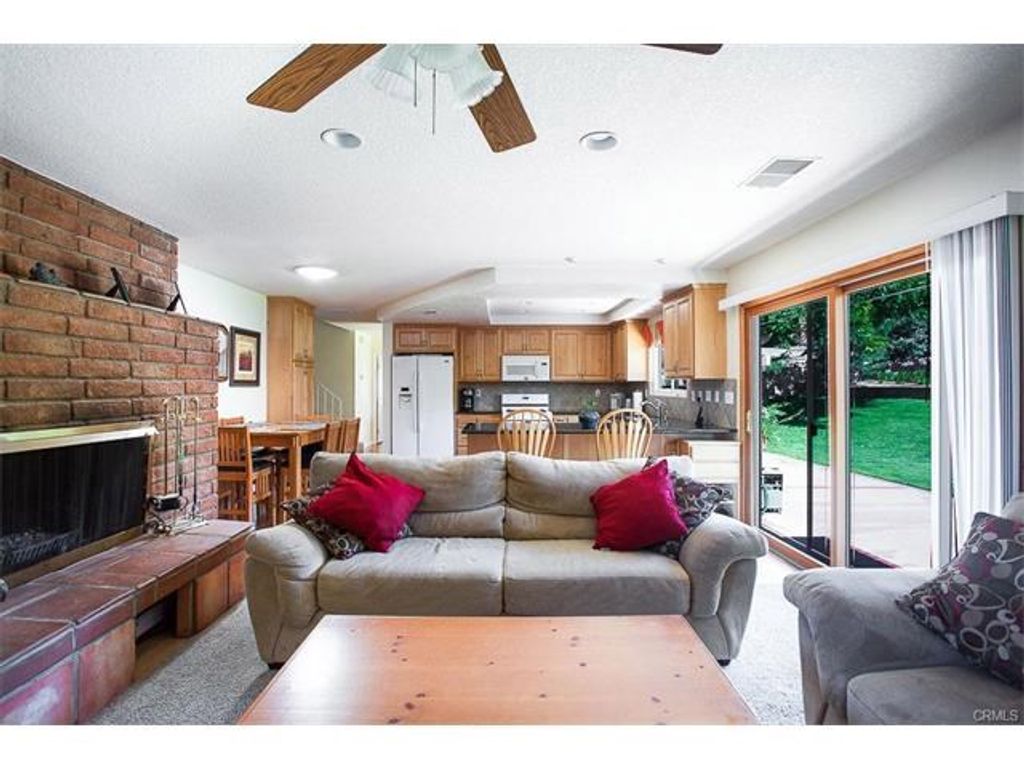listing image 130724157971050938950