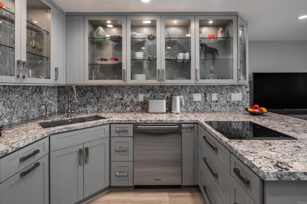 1562 Camino Del Mar 636