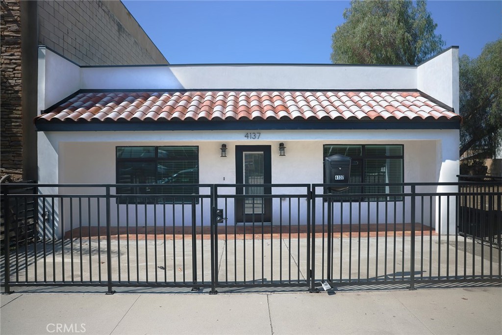 4137 Rosemead Boulevard