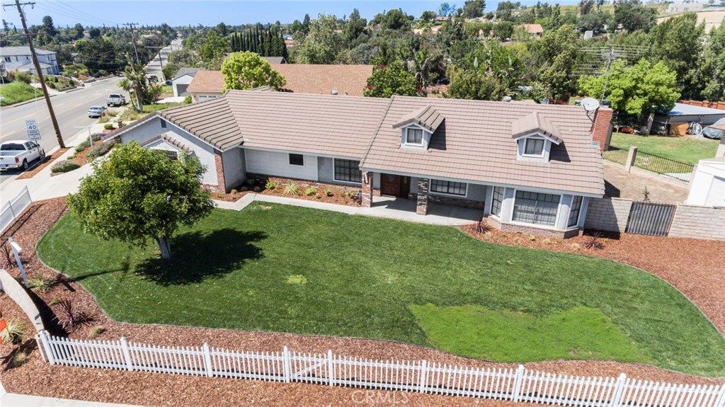 listing image 130728337037083283720