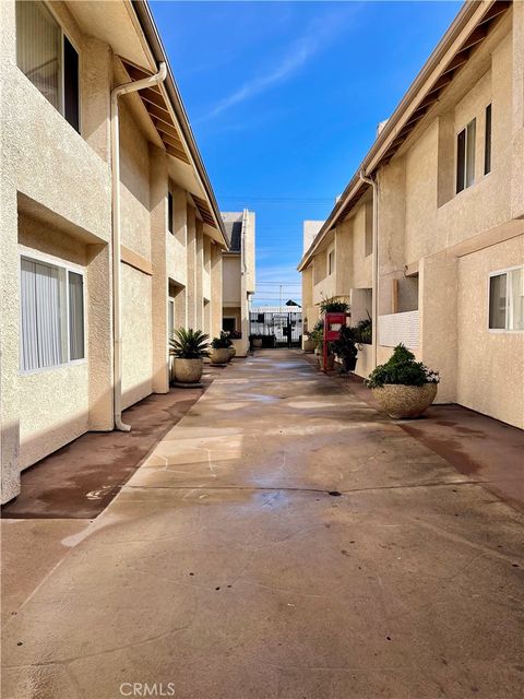 A home in Reseda