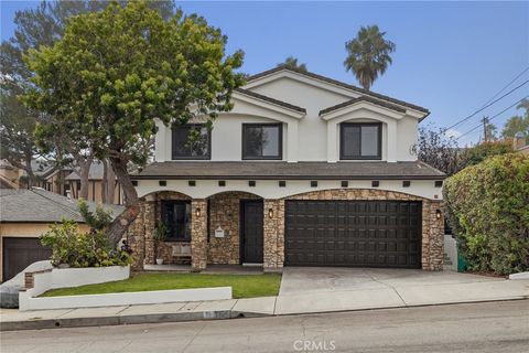 A home in Manhattan Beach