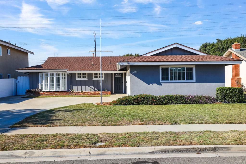 17575 Santa Paula Circle