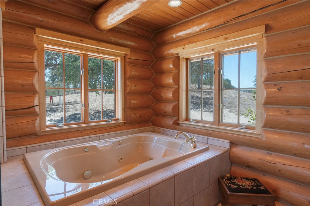 Creston(60) - Residential