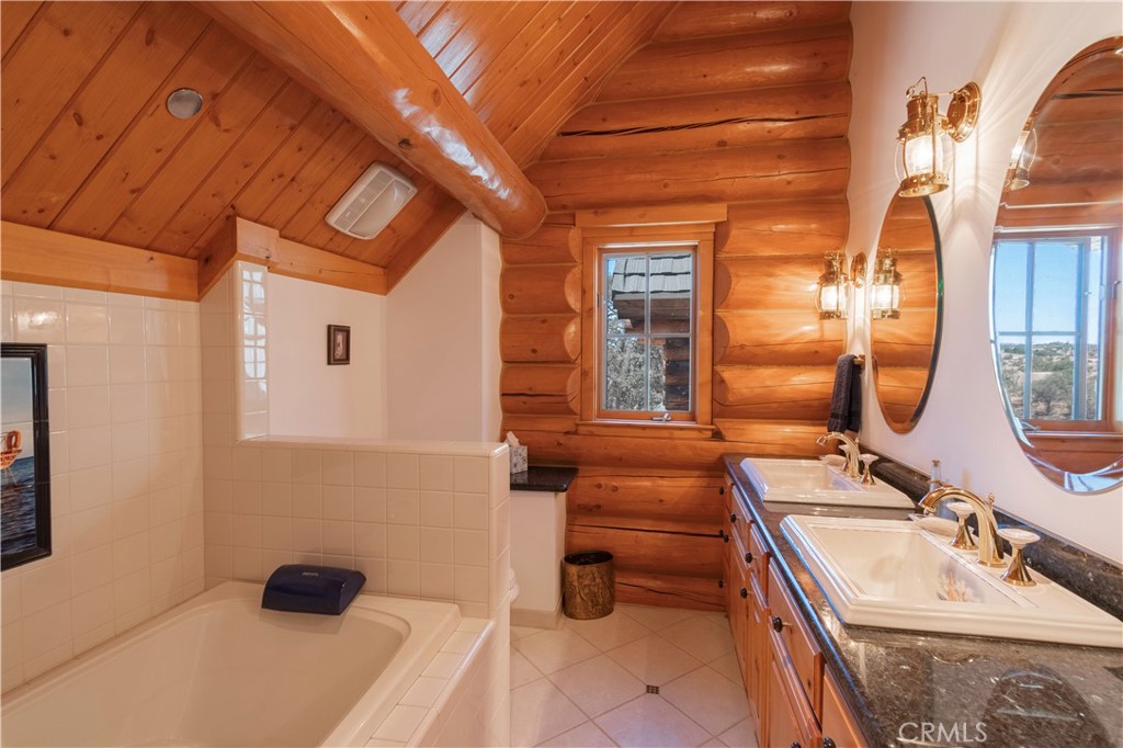 Creston(60) - Residential